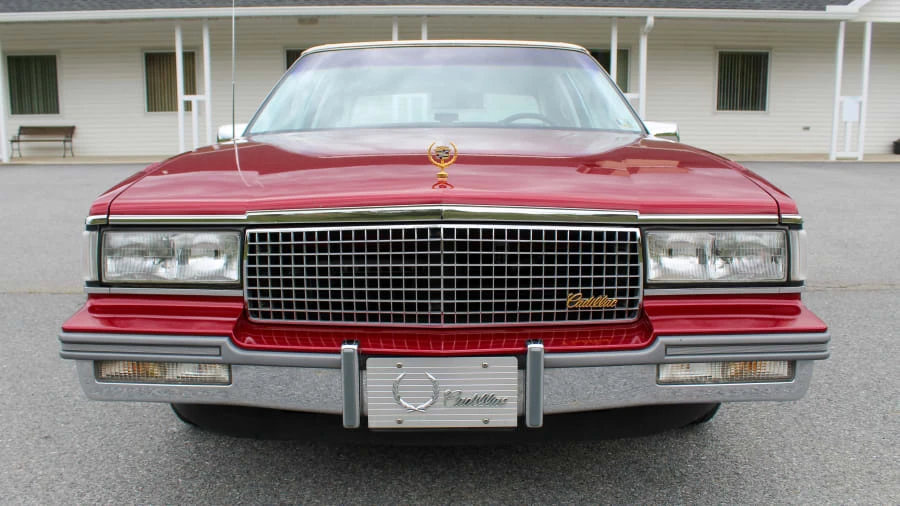 1987 Cadillac DeVille 6th Gen - Image 4 of 31