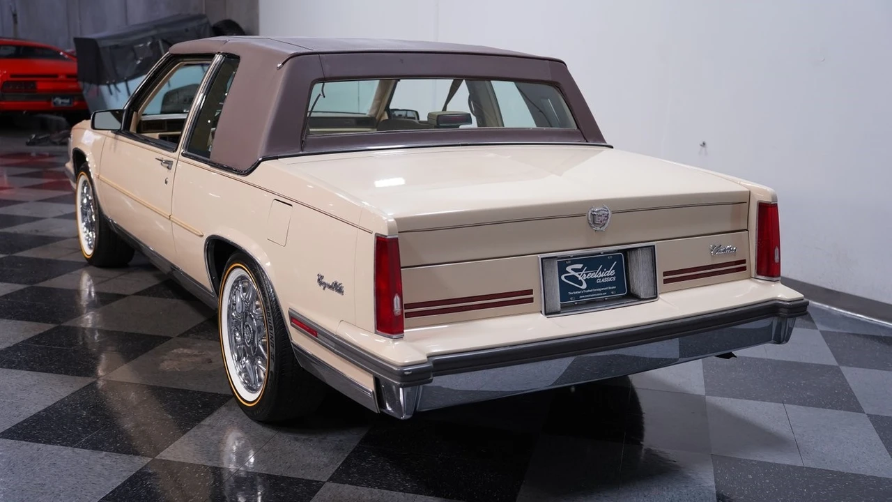 1987 Cadillac DeVille 6th Gen - Image 9 of 12
