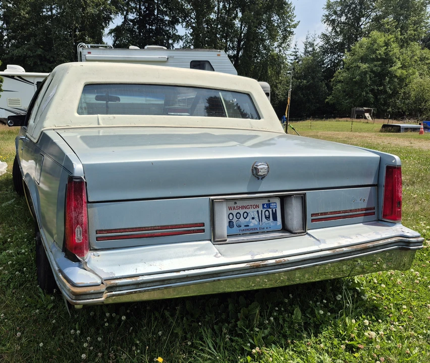 1987 Cadillac DeVille 6th Gen - Image 6 of 11