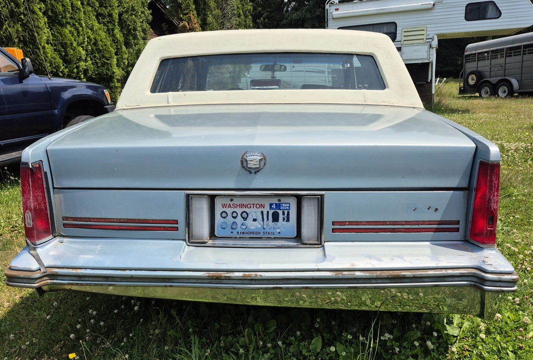 1987 Cadillac DeVille 6th Gen - Image 5 of 11