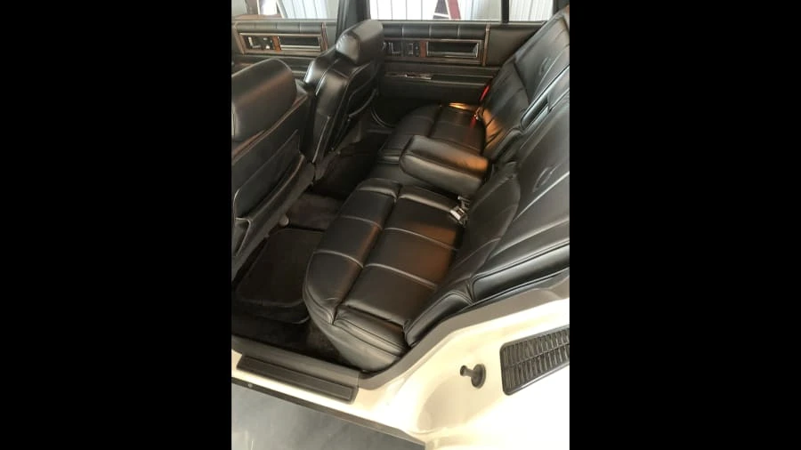 1987 Cadillac DeVille 6th Gen - Image 4 of 12