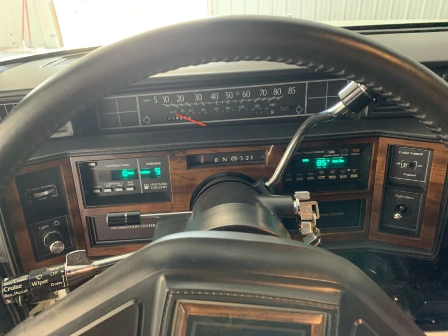 1987 Cadillac DeVille 6th Gen - Image 6 of 12