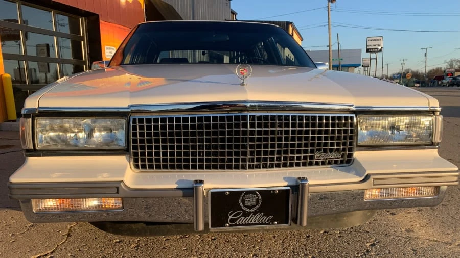 1987 Cadillac DeVille 6th Gen - Image 8 of 12