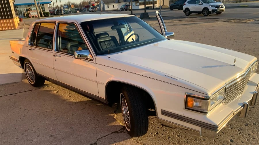 1987 Cadillac DeVille 6th Gen - Image 11 of 12