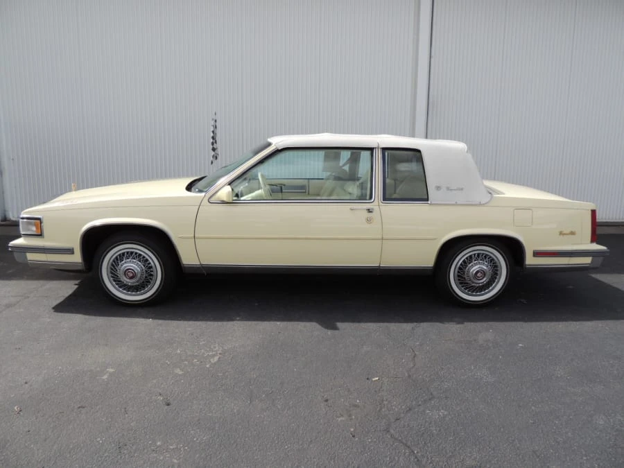 1987 Cadillac DeVille 6th Gen - Image 2 of 7