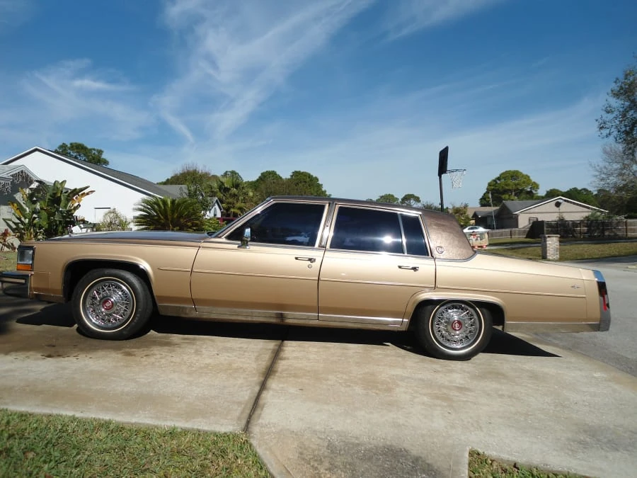 1987 Cadillac Brougham - Image 2 of 8