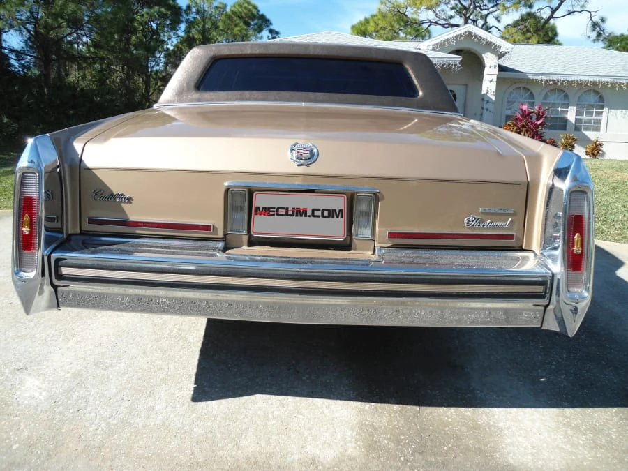 1987 Cadillac Brougham - Image 3 of 8