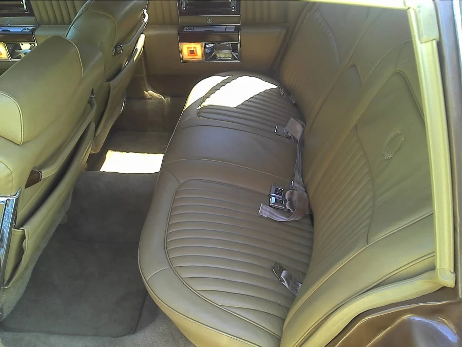 1987 Cadillac Brougham - Image 6 of 8