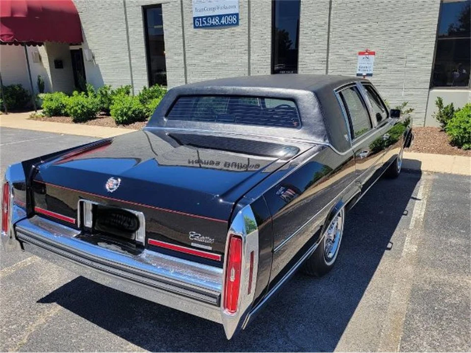1987 Cadillac Fleetwood - Image 6 of 12