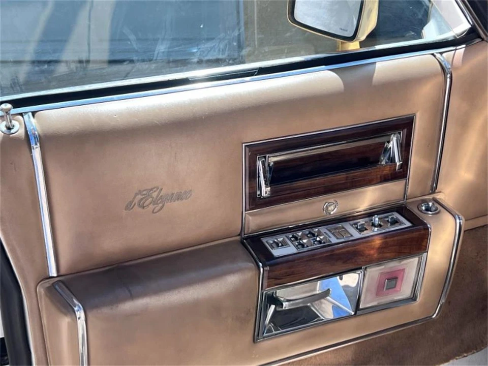 1987 Cadillac Fleetwood - Image 9 of 30