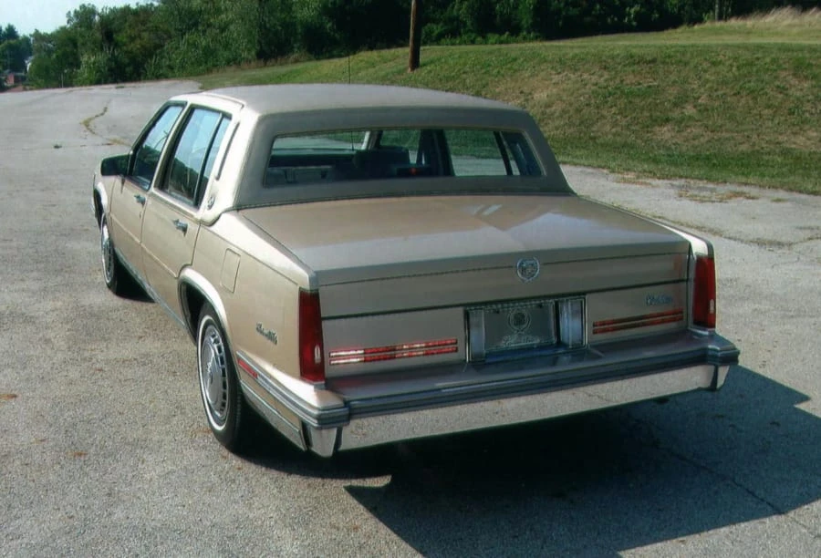 1987 Cadillac DeVille 6th Gen - Image 2 of 7