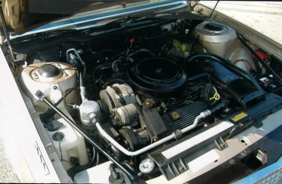 1987 Cadillac DeVille 6th Gen - Image 5 of 7