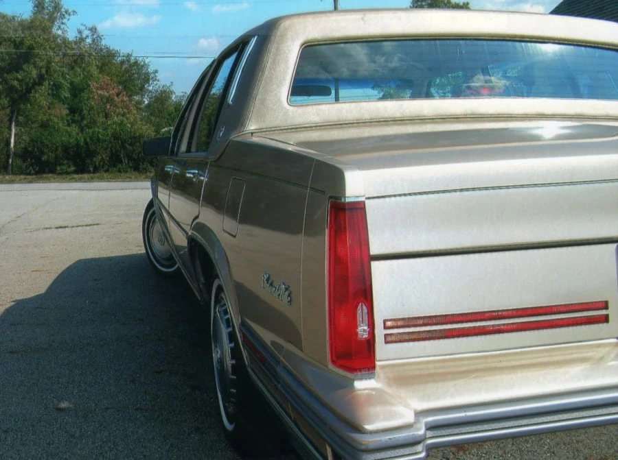 1987 Cadillac DeVille 6th Gen - Image 7 of 7