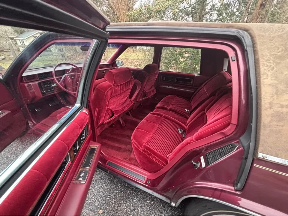1987 Cadillac DeVille 6th Gen - Image 4 of 6