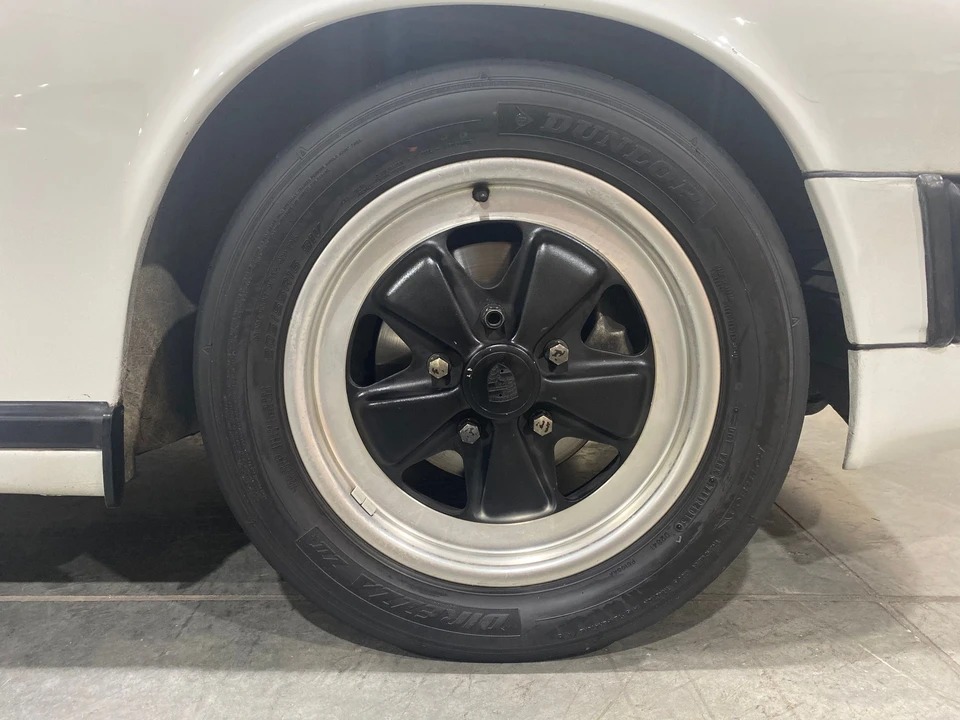 1987 Porsche 911 Carrera 3.2 - Image 14 of 31