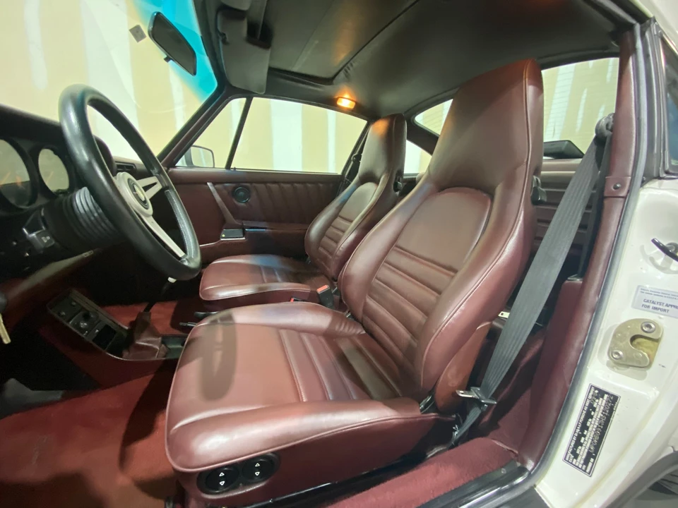 1987 Porsche 911 Carrera 3.2 - Image 27 of 31
