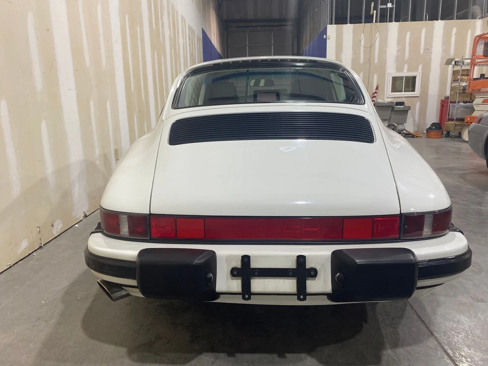 1987 Porsche 911 Carrera 3.2 - Image 12 of 31