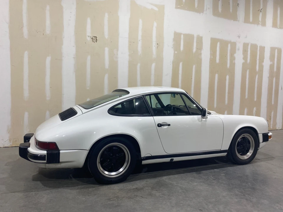 1987 Porsche 911 Carrera 3.2 - Image 10 of 31