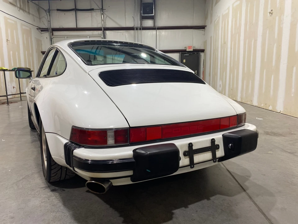 1987 Porsche 911 Carrera 3.2 - Image 5 of 31