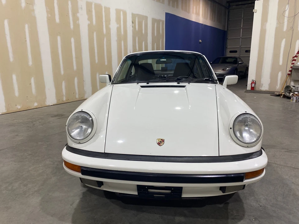 1987 Porsche 911 Carrera 3.2 - Image 6 of 31