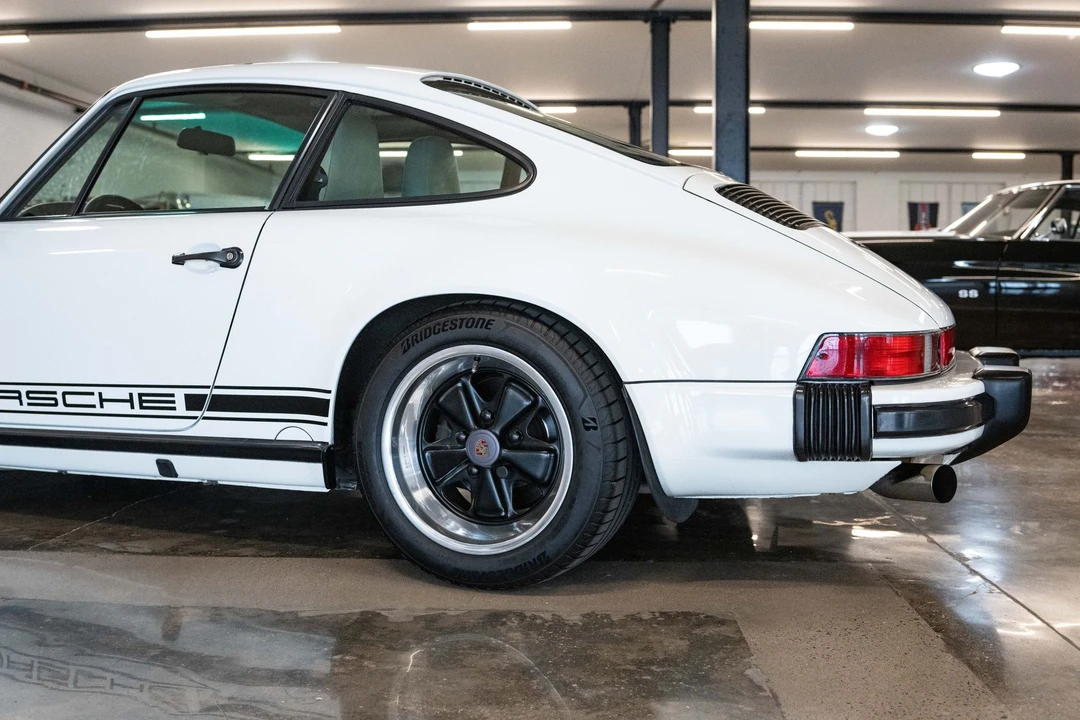 1987 Porsche 911 Carrera 3.2 - Image 19 of 31