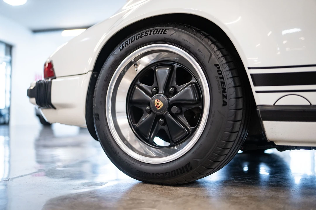 1987 Porsche 911 Carrera 3.2 - Image 26 of 31
