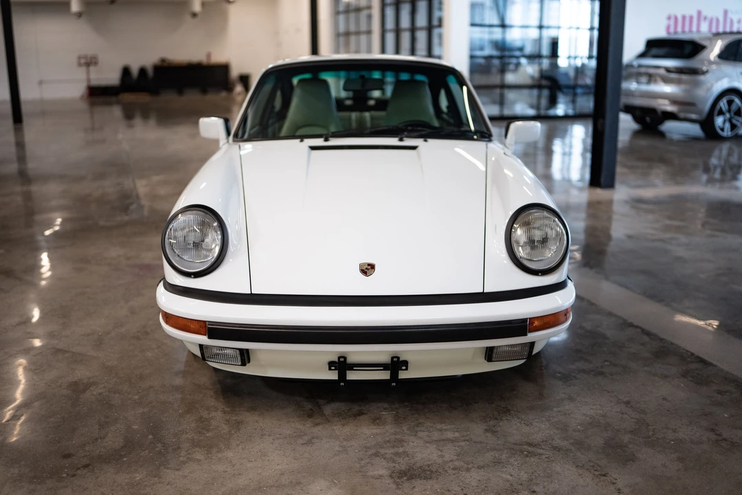 1987 Porsche 911 Carrera 3.2 - Image 2 of 31