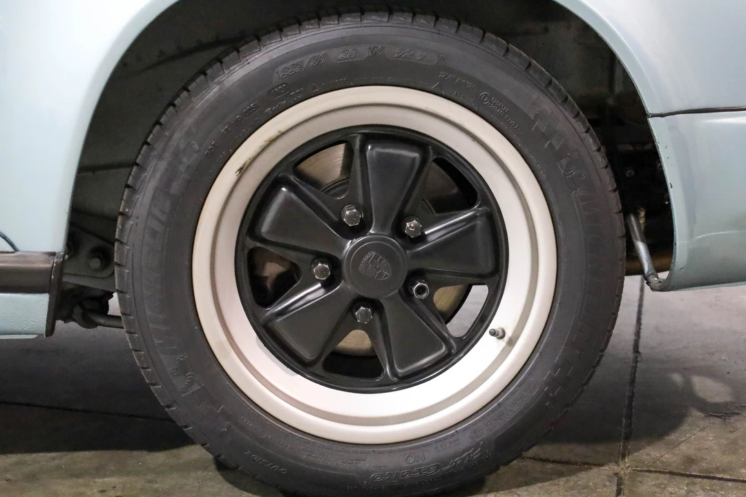 1987 Porsche 911 Carrera 3.2 - Image 21 of 31