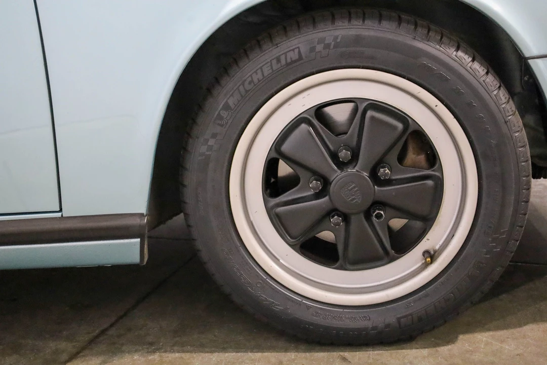 1987 Porsche 911 Carrera 3.2 - Image 22 of 31