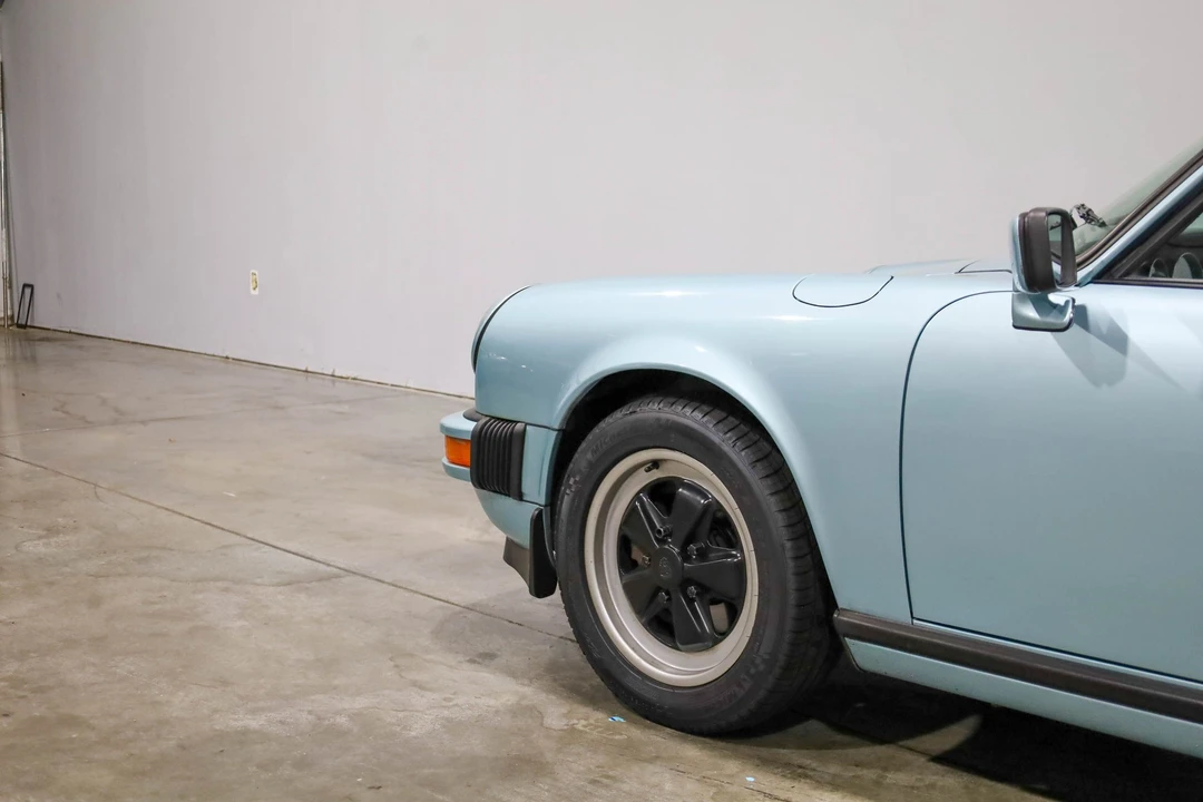 1987 Porsche 911 Carrera 3.2 - Image 16 of 31