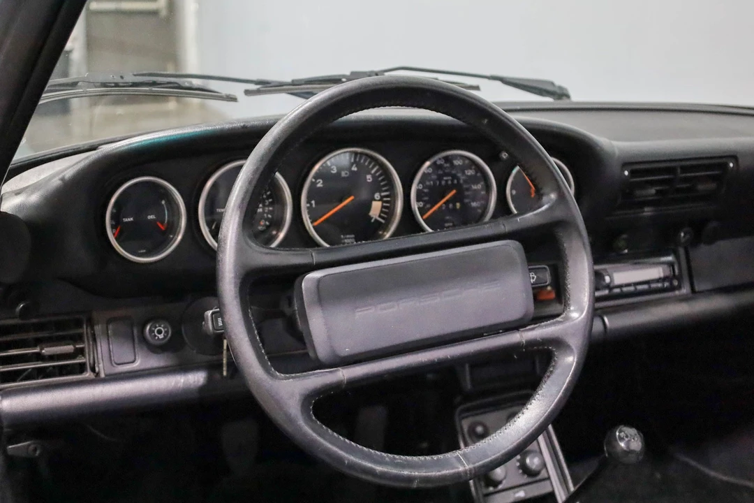1987 Porsche 911 Carrera 3.2 - Image 25 of 31