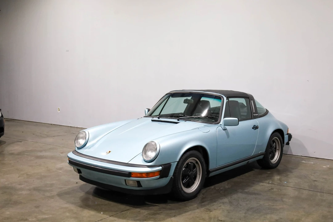 1987 Porsche 911 Carrera 3.2 - Image 11 of 31