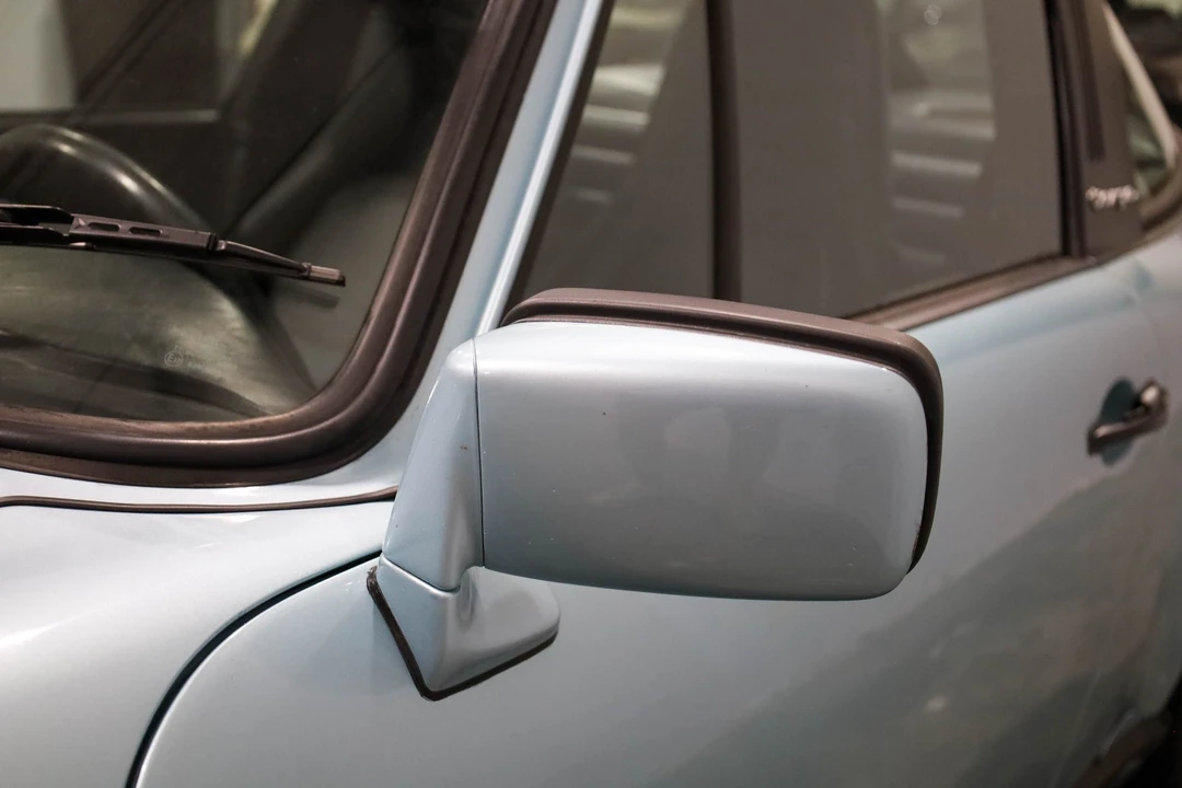 1987 Porsche 911 Carrera 3.2 - Image 14 of 31
