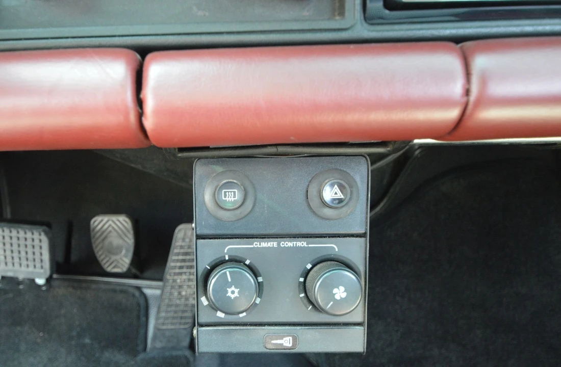 1987 Porsche 911 Carrera 3.2 - Image 12 of 24