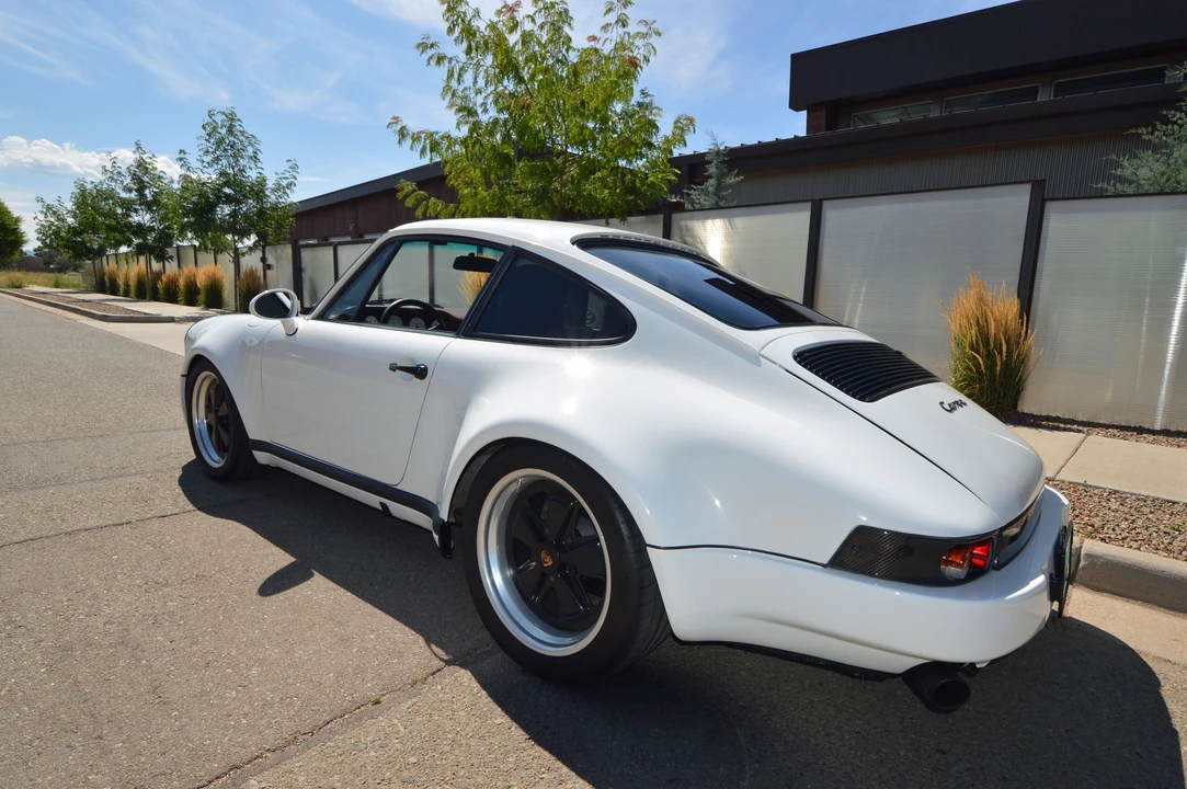 1987 Porsche 911 Carrera 3.2 - Image 2 of 24