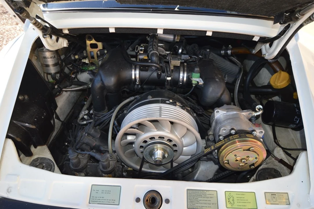 1987 Porsche 911 Carrera 3.2 - Image 14 of 24