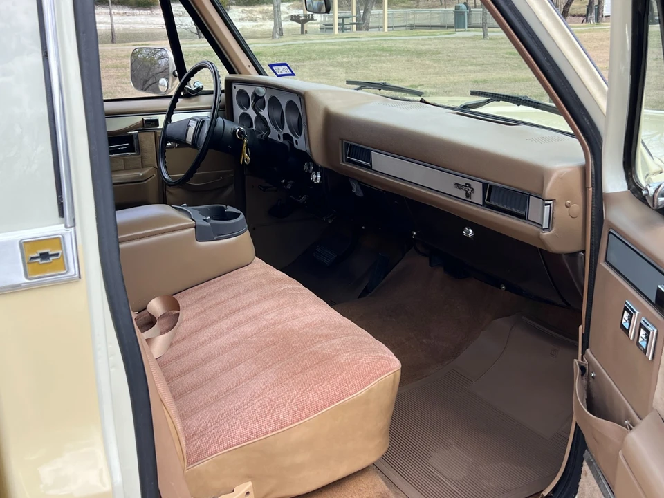 1987 Chevrolet C/K 3rd Gen - Image 11 of 21