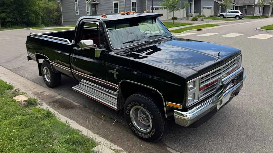 1987 Chevrolet C/K 3rd Gen - Image 4 of 31