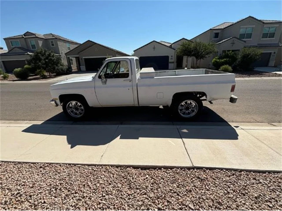 1987 Chevrolet C/K 3rd Gen - Image 4 of 8