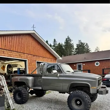1987 Chevrolet 3500 Crew Cab & Chassis