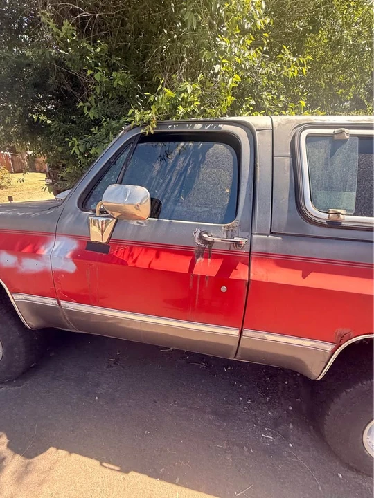 1987 Chevrolet Blazer - Image 9 of 12