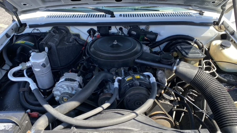 1987 Chevrolet Blazer - Image 9 of 16