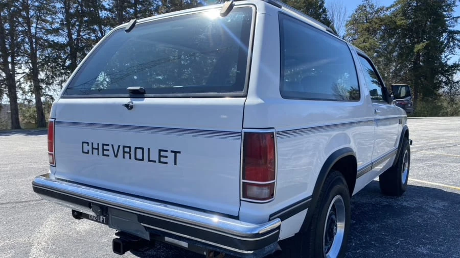 1987 Chevrolet Blazer - Image 14 of 16