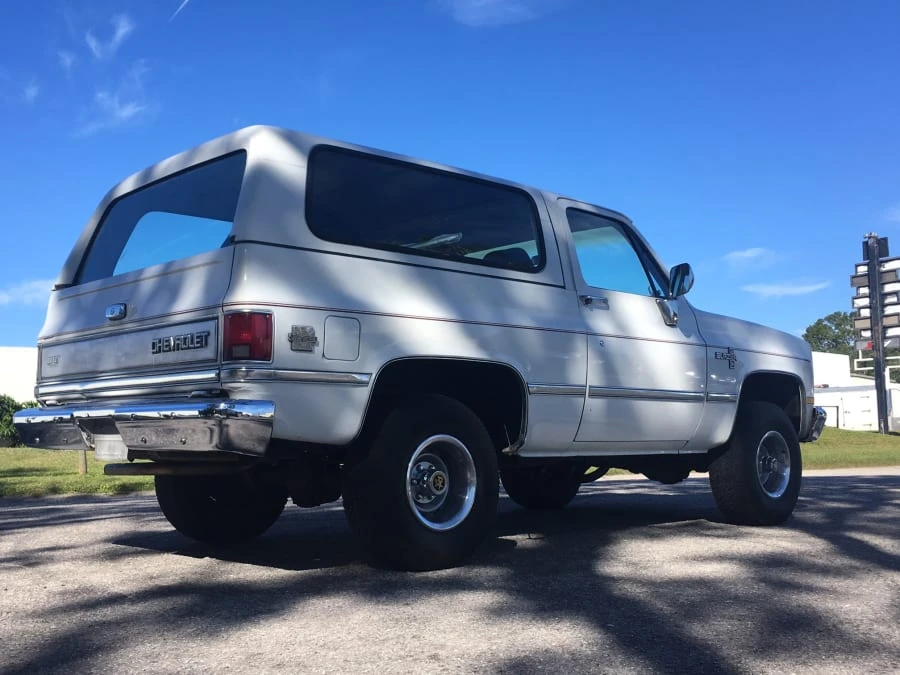 1987 Chevrolet Blazer - Image 9 of 11