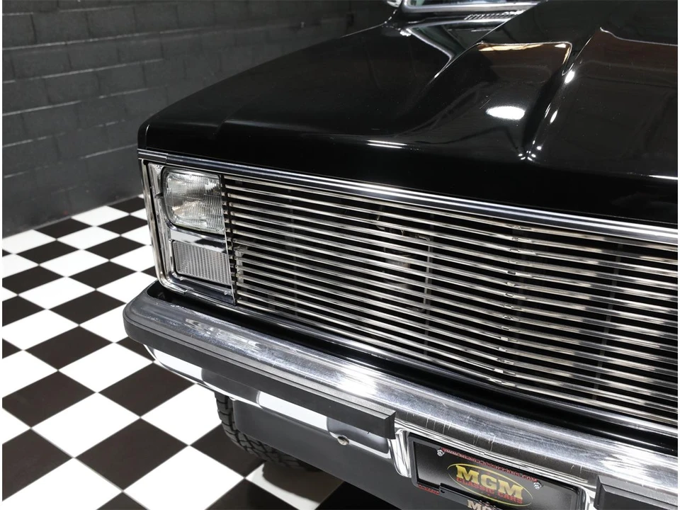 1987 Chevrolet K5 Blazer 2nd Gen - Image 12 of 31