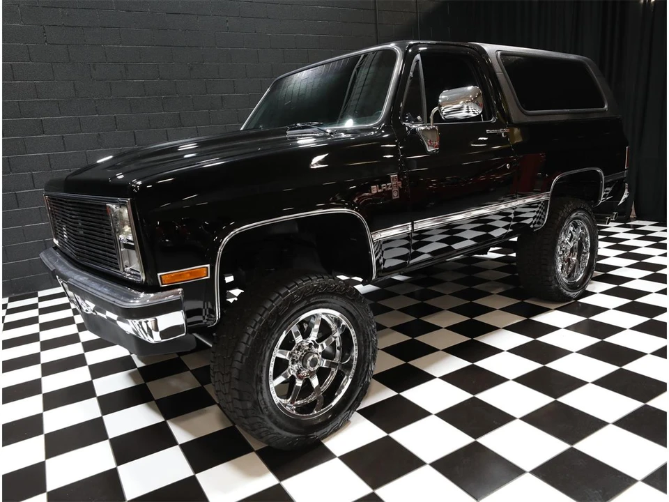 1987 Chevrolet K5 Blazer 2nd Gen - Image 8 of 31