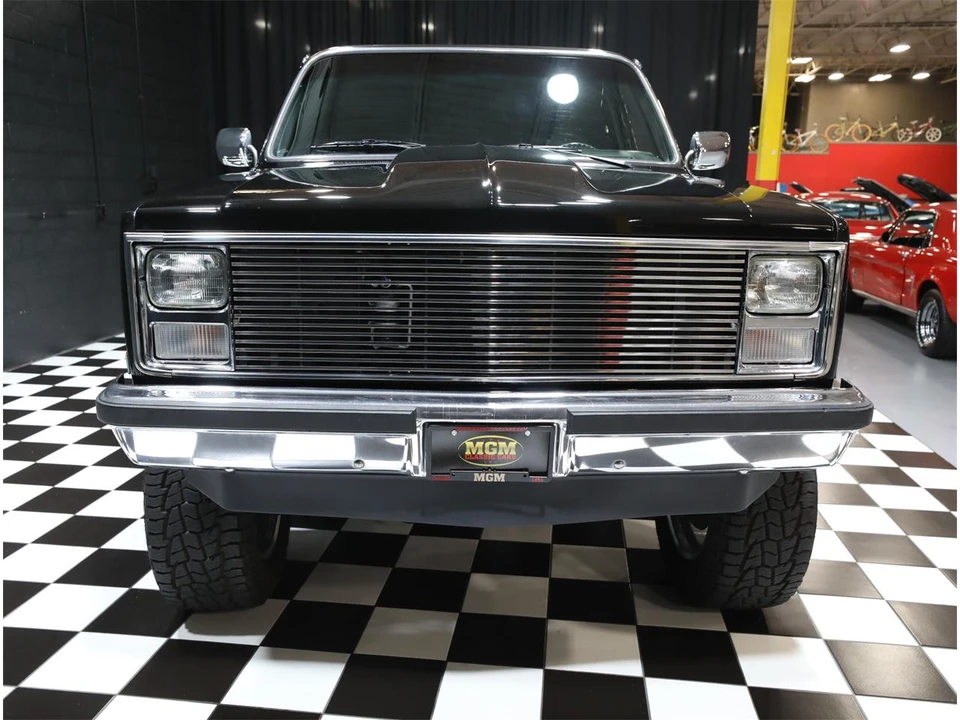 1987 Chevrolet K5 Blazer 2nd Gen - Image 11 of 31