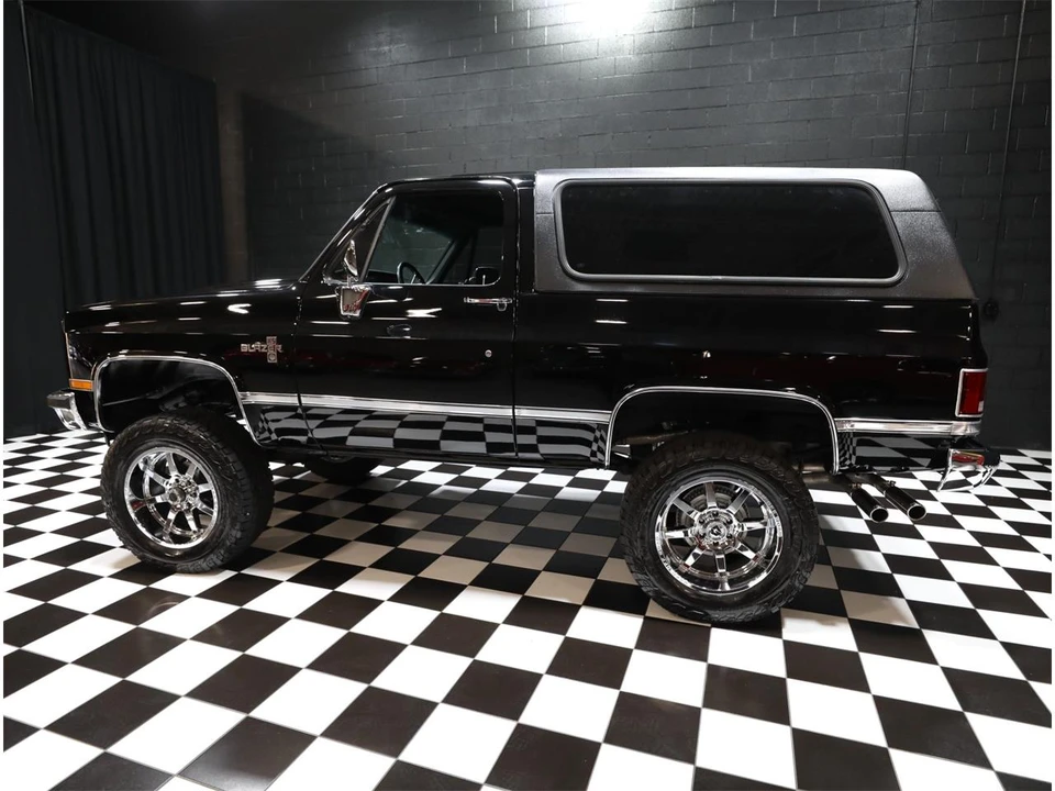 1987 Chevrolet K5 Blazer 2nd Gen - Image 28 of 31