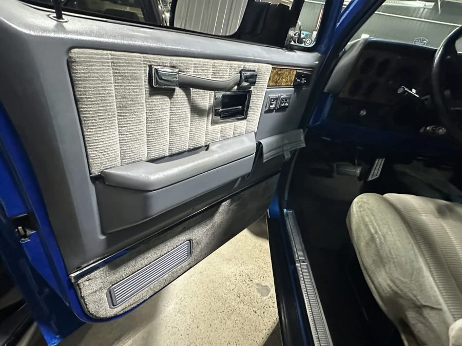 1987 Chevrolet Blazer - Image 18 of 24