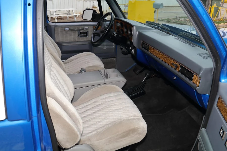 1987 Chevrolet Blazer - Image 24 of 28